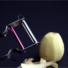 THE 3 PEELERS