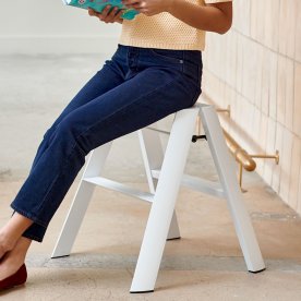 ALUMINIUM STEP STOOL "FOLDABLE"