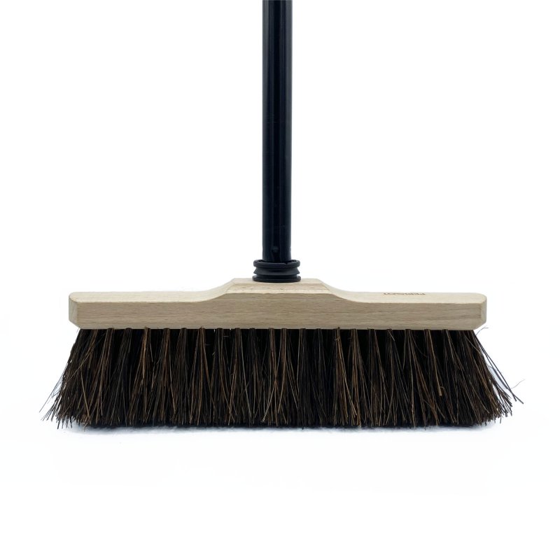 STRAIGHT OUTDOOR BROOM HEAD WITH TELESCOPIC HANDLE 